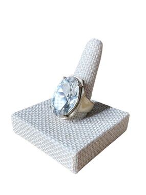 5/$25 😻 Large Oval Clear Crystal Cocktail Ring - Silver Tone